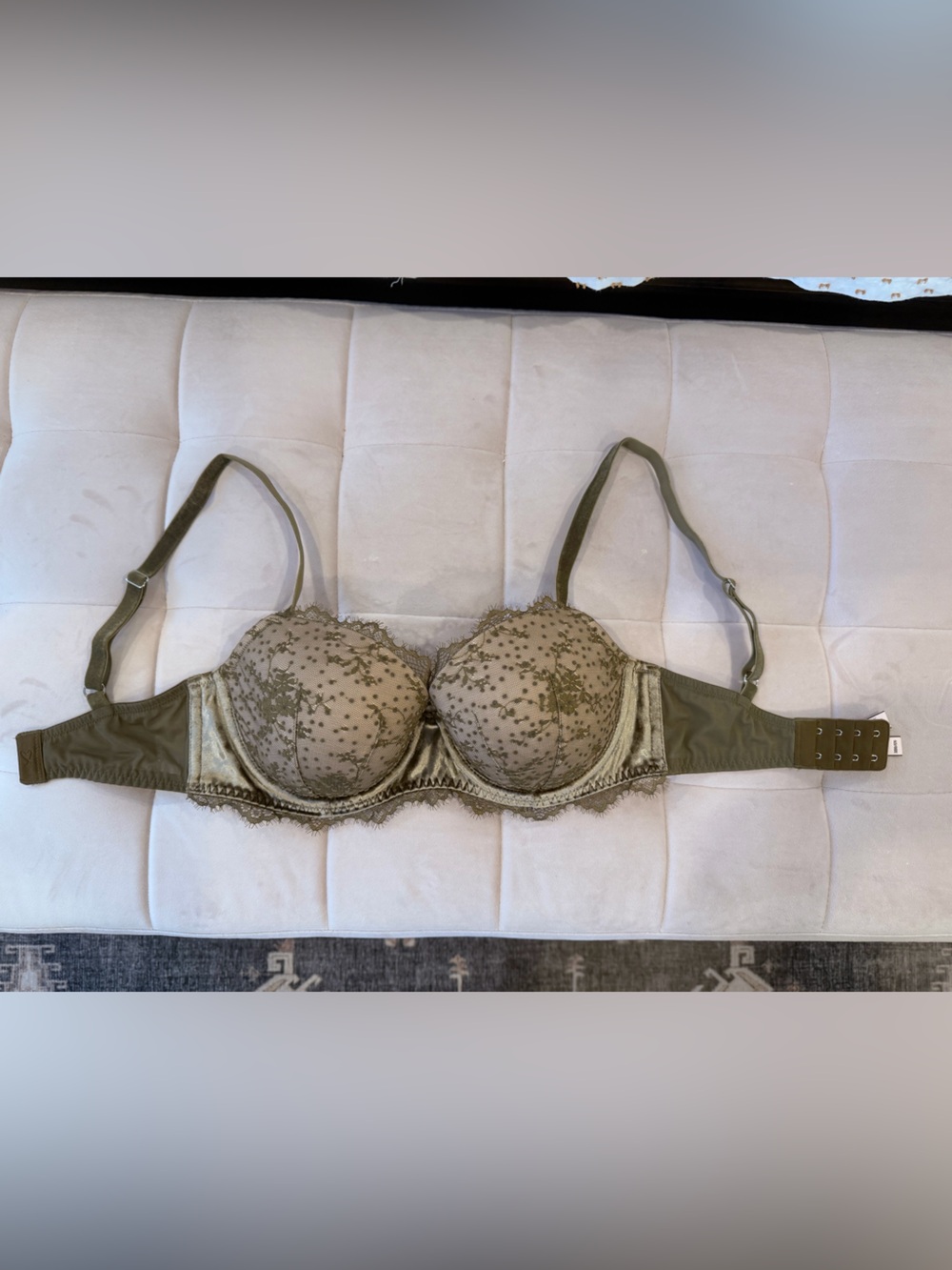 Victoria's Secret Olive Green Lace Embroidered Underwire Bra